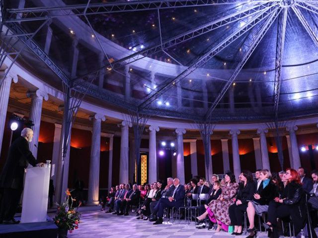 IMPROVISATIONS / Edi Rama